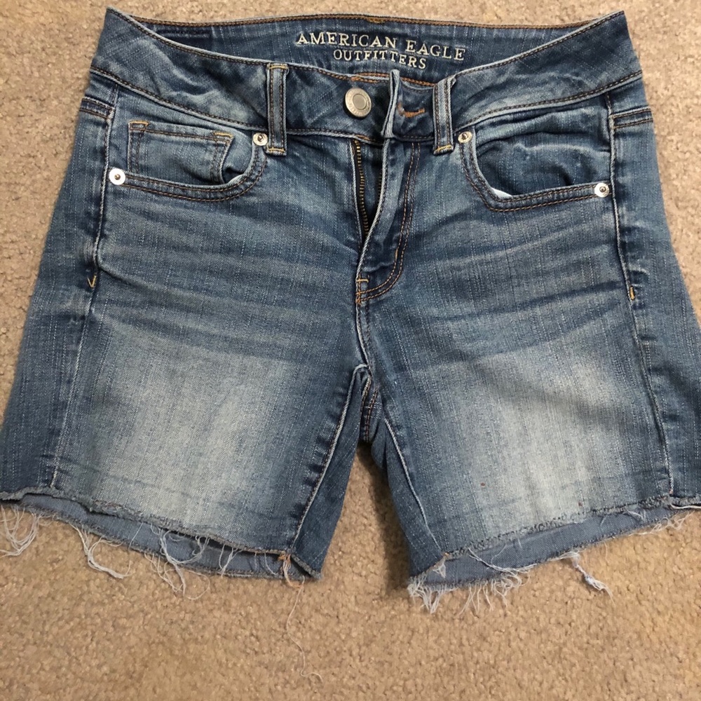 American Eagle Short